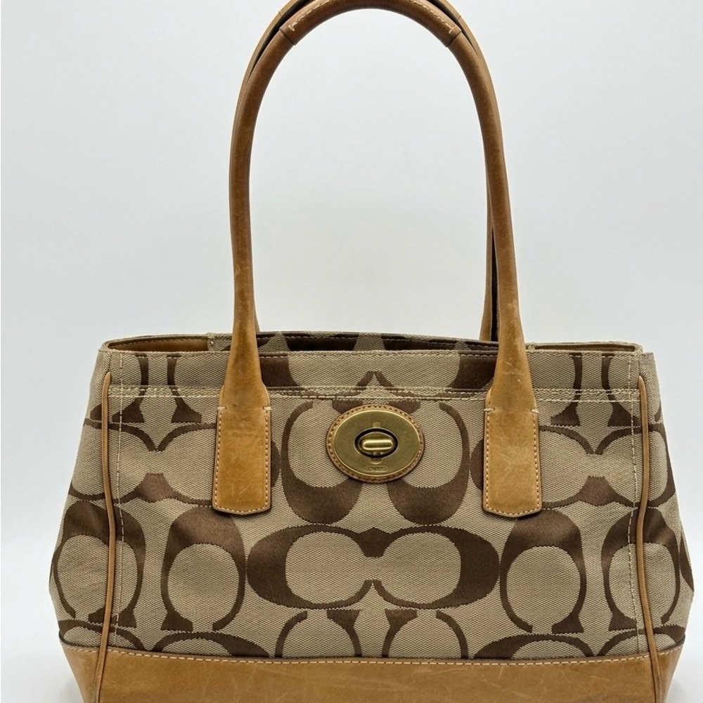 Coach Hamptons Madeline Signature Satchel
